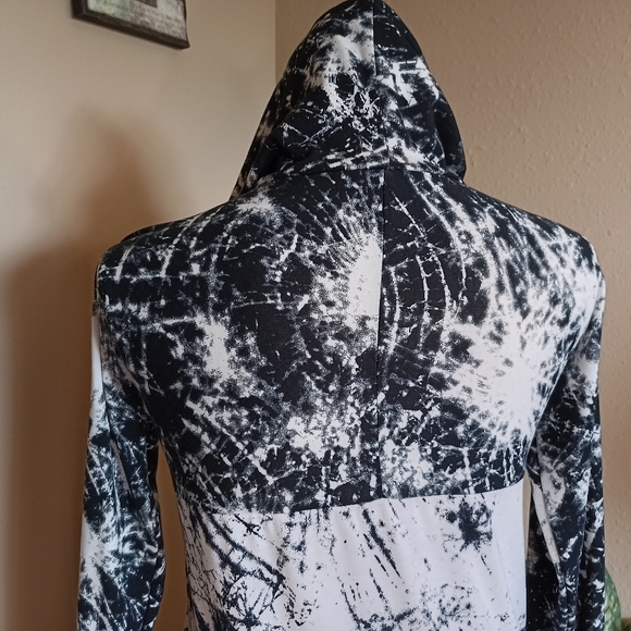 Lularoe Black and White Hoodie XS - Picture 6 of 12